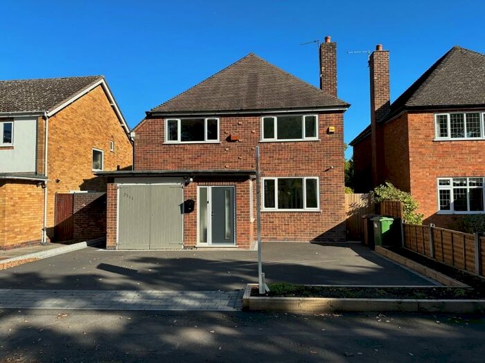 4 Bedroom Detached House To Rent In Stratford Road, Hockley Heath, Solihull, B94