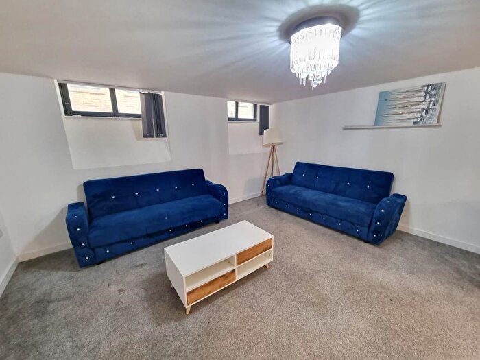 Studio To Rent In Conditioning House, Cape Street, Bradford, BD1