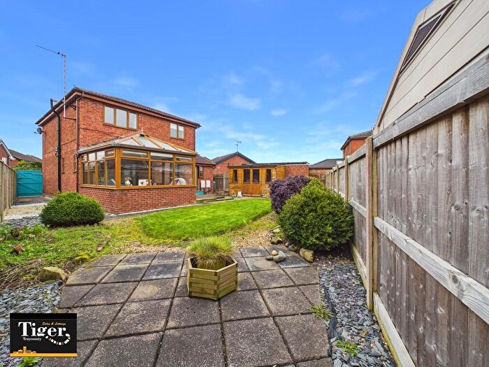 3 Bedroom Detached House For Sale In Brodie Close, Blackpool, FY4