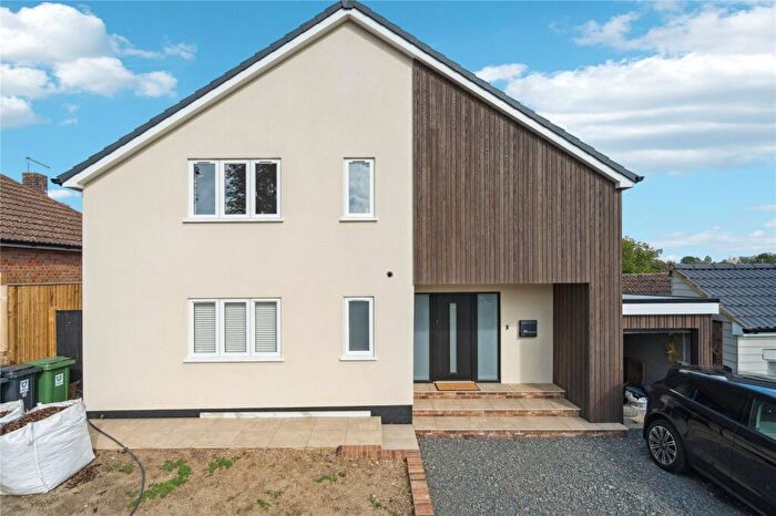 4 Bedroom Detached House For Sale In Christchurch Road, Tring, Hertfordshire, HP23