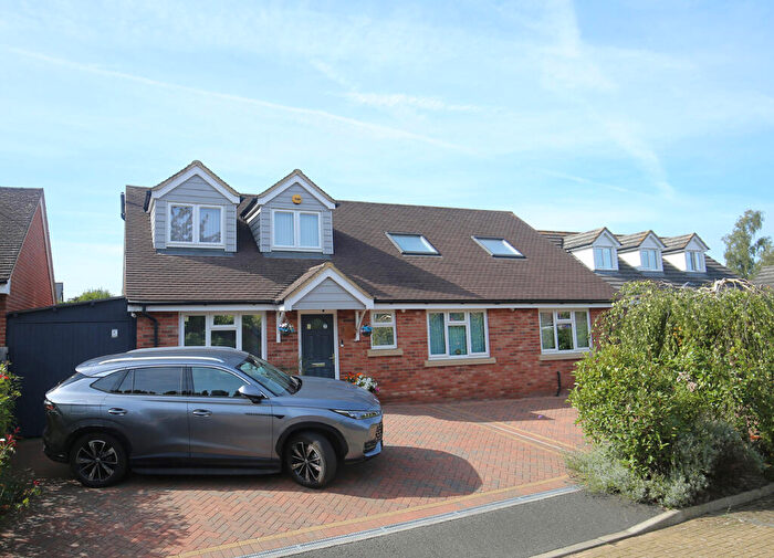 4 Bedroom Detached House For Sale In Holsey Lane, Bletchley, Milton Keynes, MK2