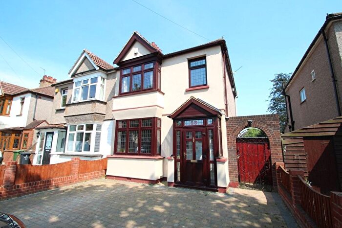 3 Bedroom End Terrace House To Rent In Grenfell Avenue, Hornchurch, Essex, RM12