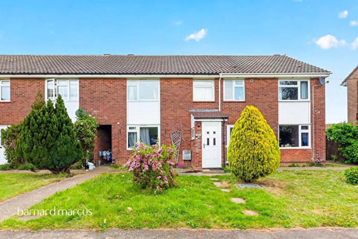 3 Bedroom Terraced House For Sale In Court Lodge Road, Horley, RH6