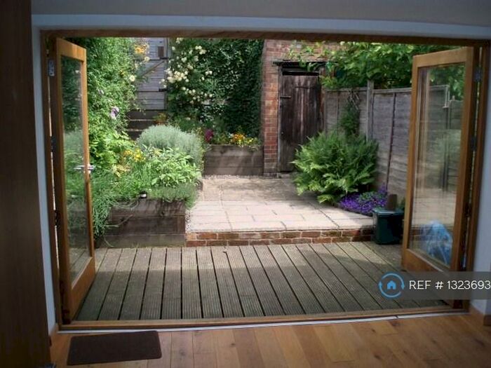 2 Bedroom Terraced House To Rent In Old London Road, St Albans, AL1