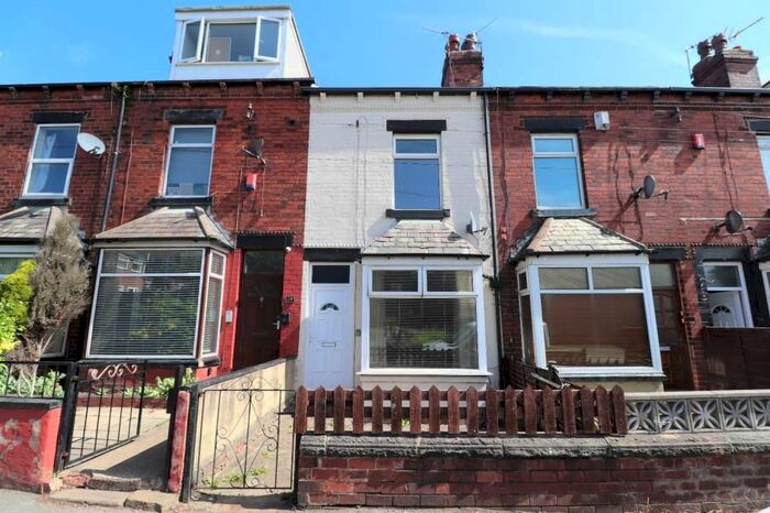 4 Bedroom Terraced House To Rent In Aston Street, Leeds, LS13