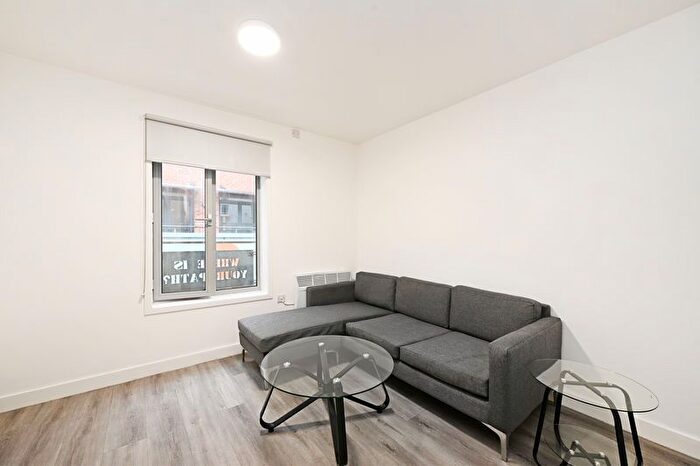 1 Bedroom Flat To Rent In Flat Phoenix Court, Rockingham Street, Sheffield, S1