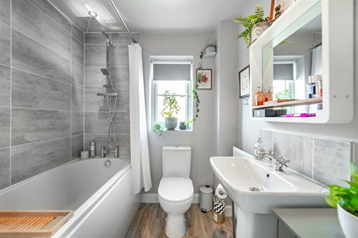 4 Bedroom Detached House For Sale In Newmarket Close, North Gosforth, Newcastle Upon Tyne, NE13