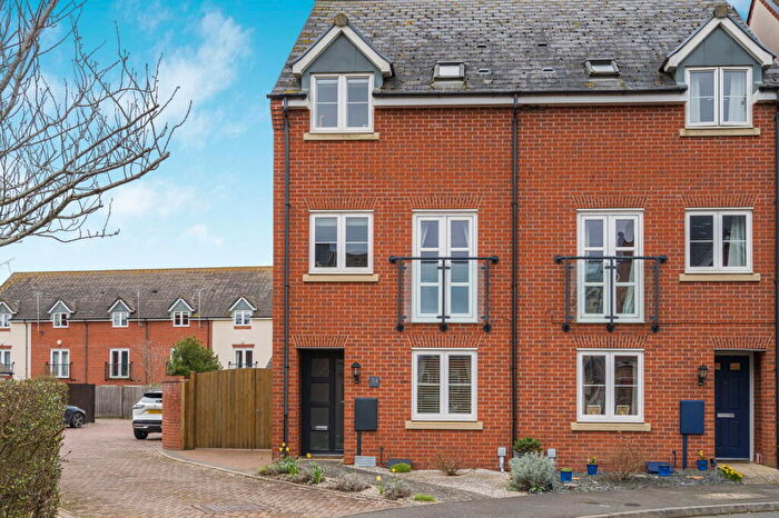3 Bedroom Town House For Sale In Webbs Way, Mitton, Tewkesbury, GL20