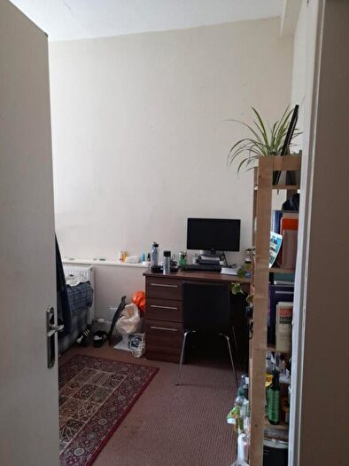 3 Bedroom Flat To Rent In Dalkeith Road, Edinburgh, EH16