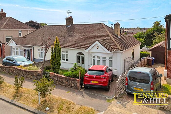 2 Bedroom Semi-Detached Bungalow For Sale In Hillside, Little Thurrock, Grays, RM17