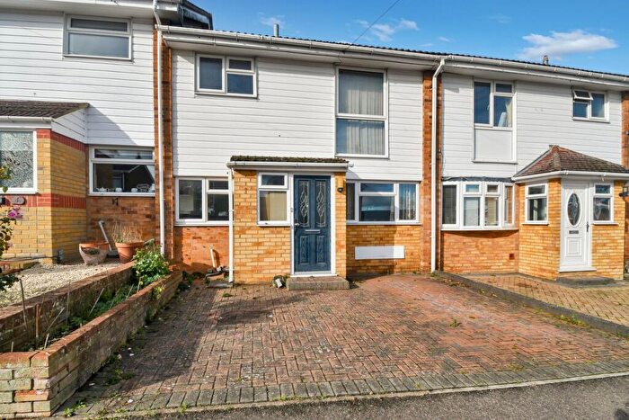 3 Bedroom Terraced House For Sale In Gladwyn Close, Parkwood, Gillingham, ME8