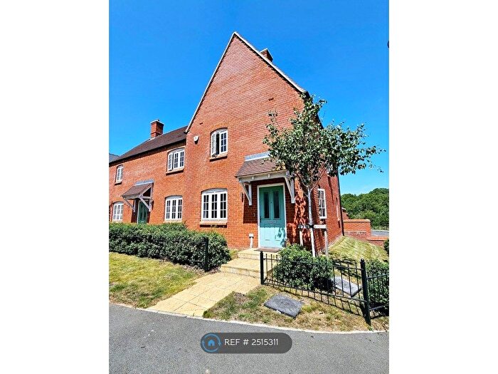 3 Bedroom Semi-Detached House To Rent In Flanders Way, Brackley, NN13