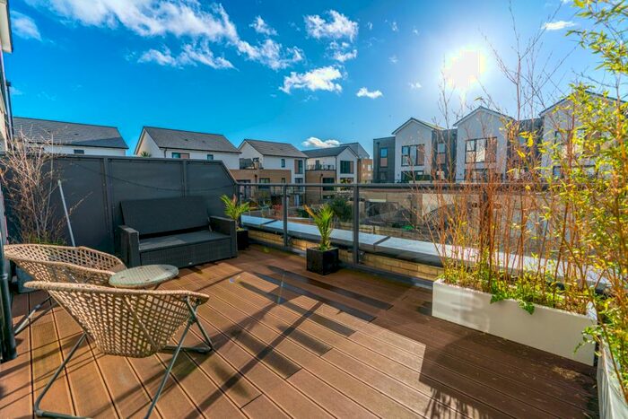 3 Bedroom Terraced House To Rent In Ripplewaters, St. Marys Island, Chatham, Kent, ME4