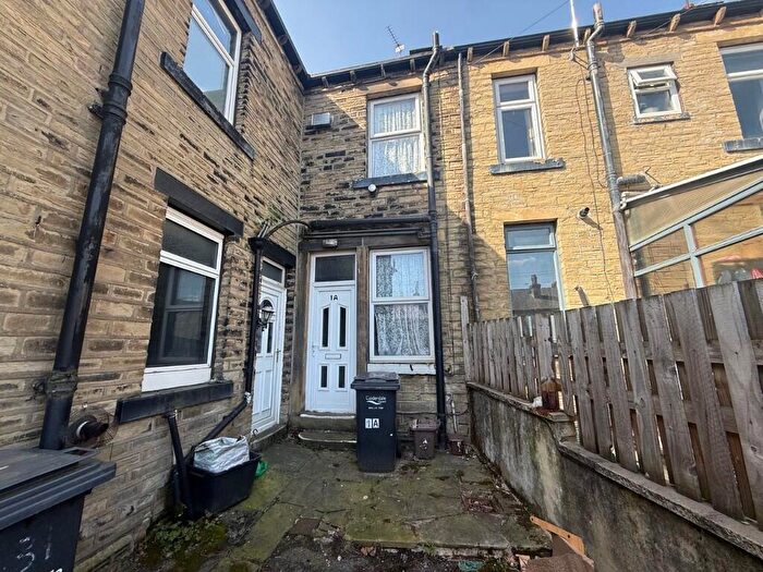 1 Bedroom Terraced House For Sale In A Doncaster Street, Halifax, West Yorkshire, HX3
