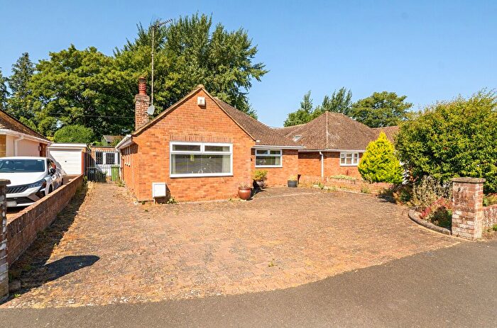 3 Bedroom Detached House For Sale In Mill Close, Wroughton, Swindon, SN4