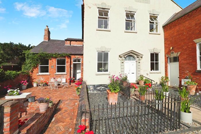 4 Bedroom Detached House For Sale In Bondgate, Castle Donington, Derby, DE74