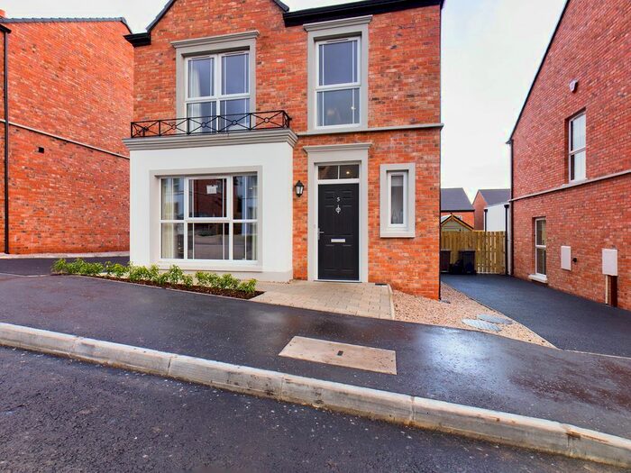 3 Bedroom Detached House To Rent In Knockagh Chase, Belfast, BT38