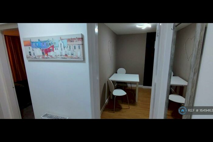 1 Bedroom Flat To Rent In South Barrwood Road, Kilsyth, G65