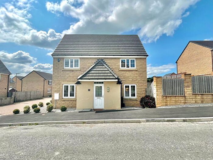 3 Bedroom House To Rent In Staincliffe Drive, Keighley, BD22