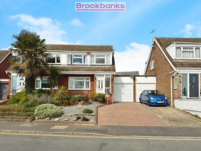 3 Bedroom Semi-Detached House For Sale In Court Crescent, Swanley, BR8