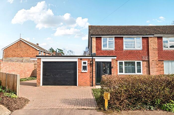 3 Bedroom Semi Detached House For Sale In Becher Close, Renhold, MK41