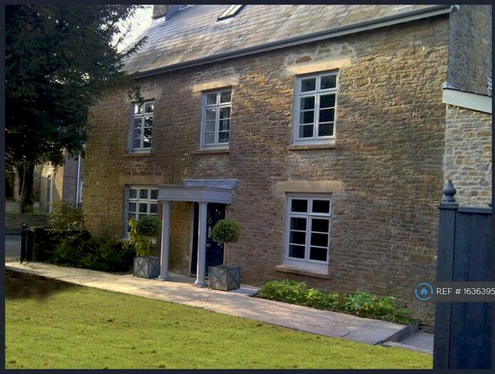 4 Bedroom Detached House To Rent In High Street, Templecombe, BA8