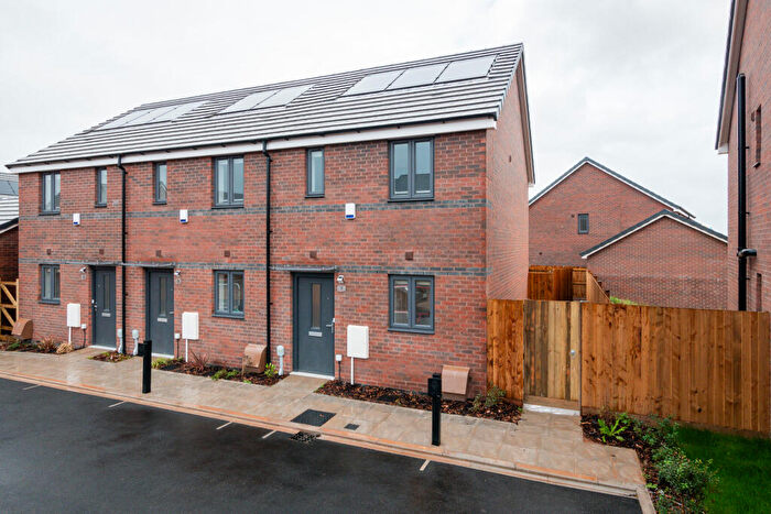 2 Bedroom House To Rent In Stone Gallop, Cranbrook, EX5