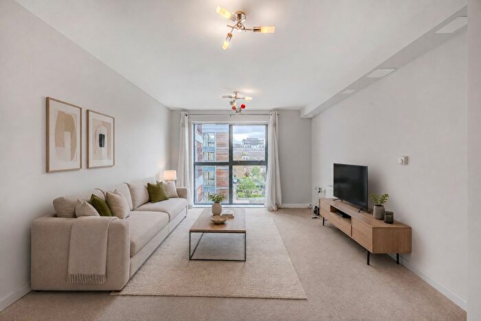 1 Bedroom Flat To Rent In Elswick Street, London, SW6