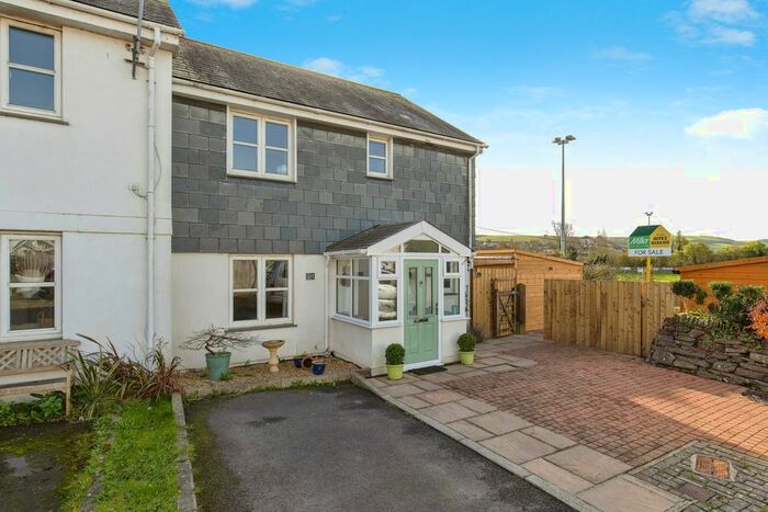3 Bedroom End Of Terrace House For Sale In Southdown Road, Millbrook, Torpoint, Cornwall, PL10