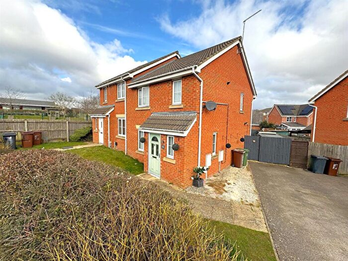 3 Bedroom Semi-Detached House To Rent In Catterick Close, Corby, NN18