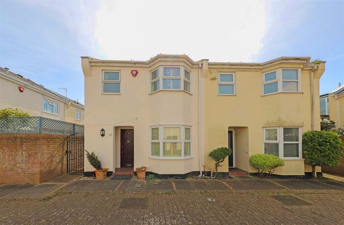 3 Bedroom Mews To Rent In Marlborough Mews, Brighton, BN1
