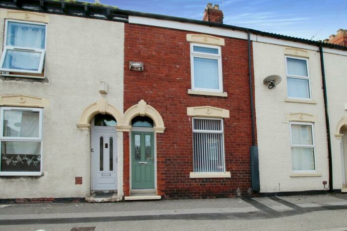 3 Bedroom Terraced House To Rent In New Bridge Road, Hull, East Yorkshire, HU9
