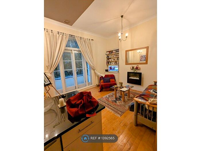 1 Bedroom Flat To Rent In Cumberland Street, London, SW1V
