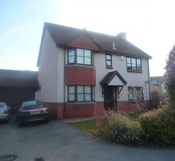 4 Bedroom Detached House To Rent In Rose Avenue, Abingdon-on-Thames, Oxfordshire, OX14