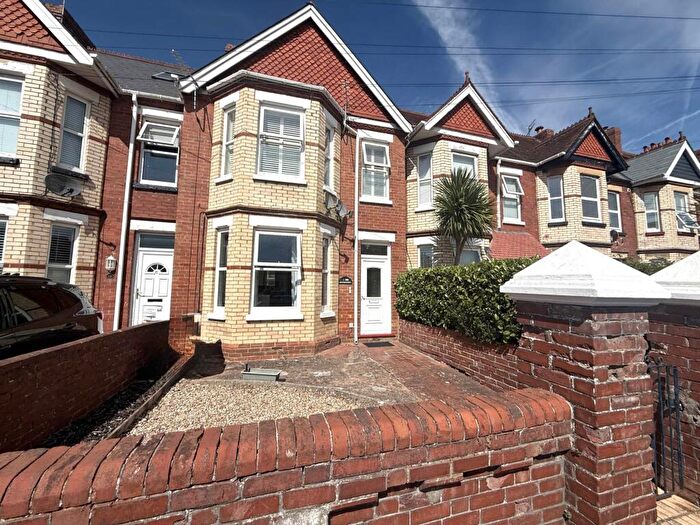 2 Bedroom Flat For Sale In Lyndhurst Road, Exmouth, EX8