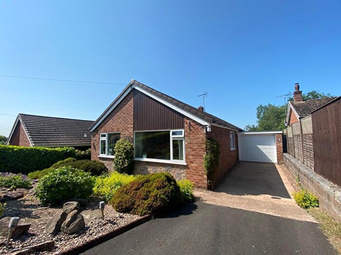 3 Bedroom Detached Bungalow For Sale In Lime Close, Doveridge, DE6