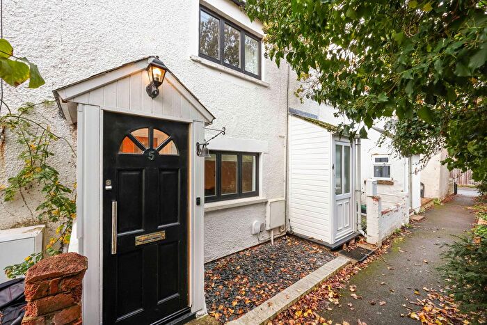 2 Bedroom Cottage For Sale In Chestnut Terrace, Charlton Kings, Cheltenham, GL53