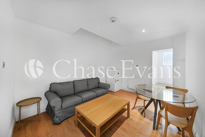 2 Bedroom Flat To Rent In Haven Lane, Ealing, London, W5