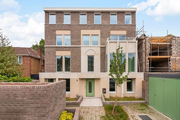 1 Bedroom Apartment For Sale In Manor Park, SE13