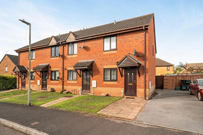 2 Bedroom Property To Rent In Gardenia Drive, Tiverton, Devon, EX16