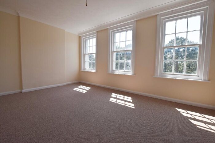 2 Bedroom Apartment To Rent In Westover Road, Bournemouth, BH1