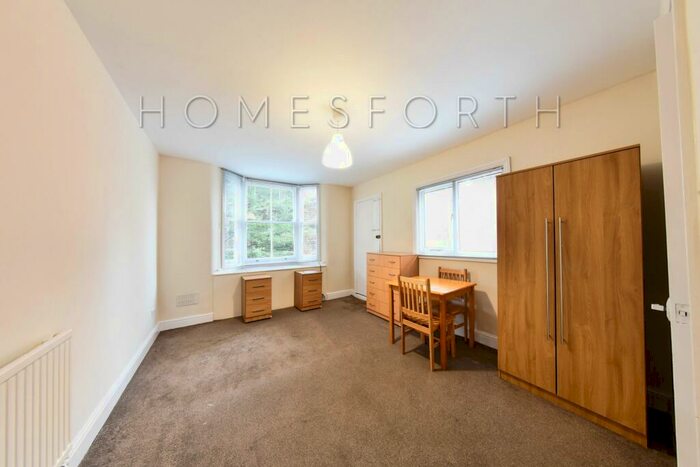 Studio To Rent In Stanley Gardens, Willesden, NW2