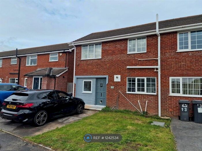 4 Bedroom Semi-Detached House To Rent In Ampfield Road, Bournemouth, BH8