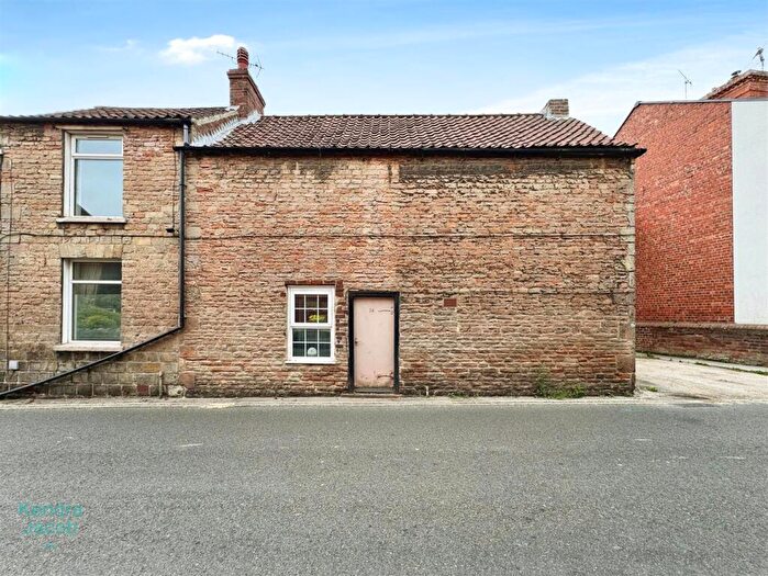 2 Bedroom Semi-Detached House For Sale In Welbeck Street, Worksop, S80