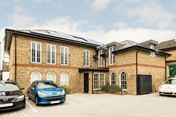 2 Bedroom Flat To Rent In Priory Close, Sunbury On Thames, TW16