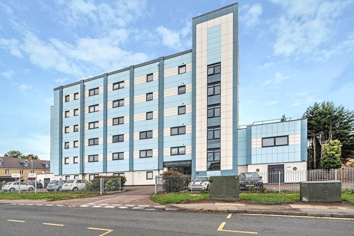2 Bedroom Flat For Sale In Hitchin Road, Arlesey, SG15
