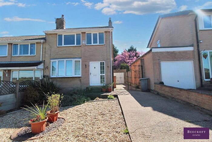3 Bedroom Semi-Detached House For Sale In Roy Kilner Road, Wombwell, Barnsley, S73