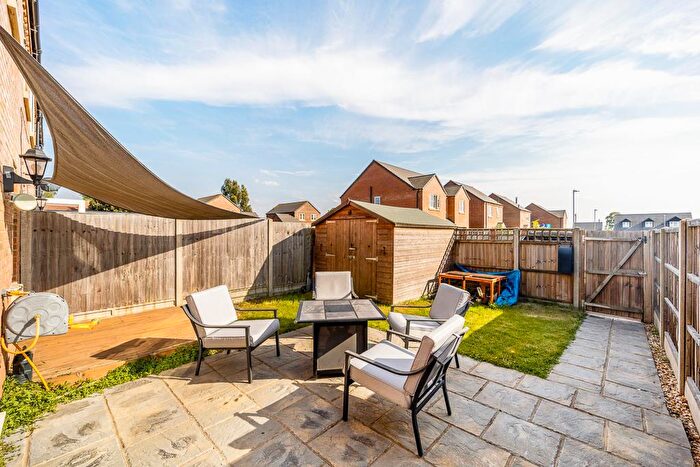 3 Bedroom End Of Terrace House For Sale In Cavell Way, Holbeach, Spalding, PE12