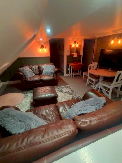 4 Bedroom Flat To Rent In The Incline, Lilleshall, Newport, TF10