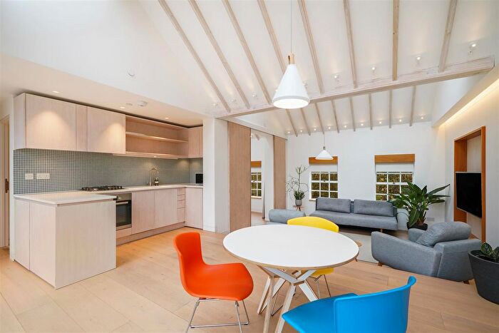 1 Bedroom Flat To Rent In Mile End Road, Mile End, E1